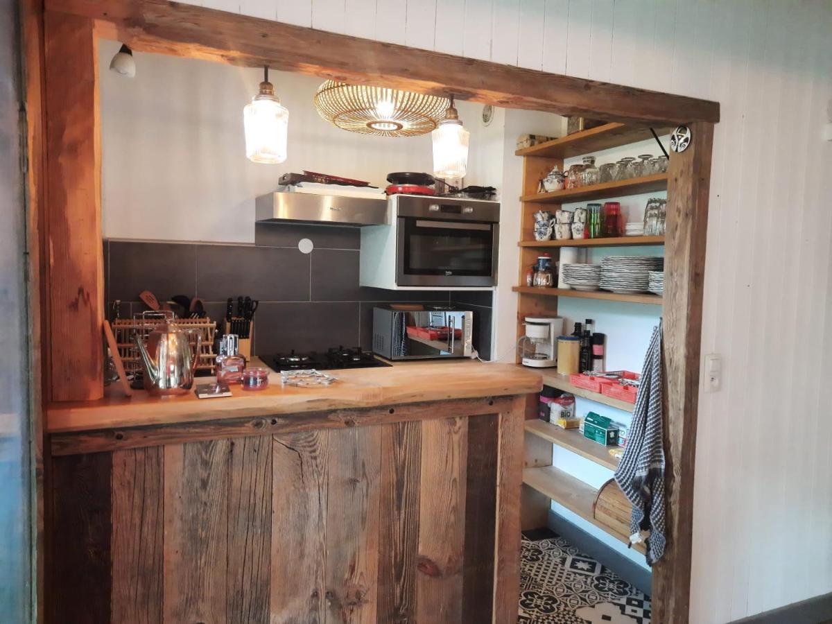 Appartement En Plein Centre Du Village Ле-Контамин-Монжуа Экстерьер фото